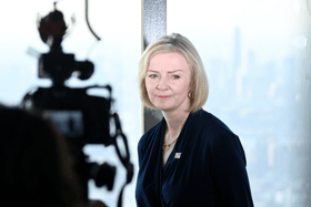 Liz Truss backs mini-budget despite cabinet not being consulted on top tax rate by Chancellor Kwasi Kwarteng