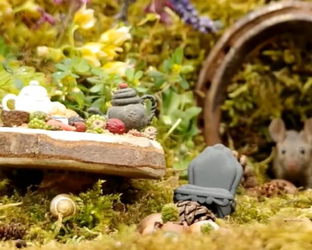 Simon Dell's luxury mouse town.