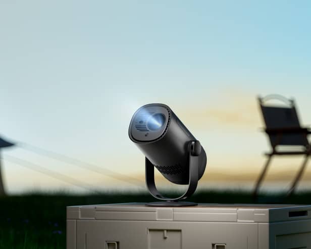 The Dangbei Freedo is completely wireless