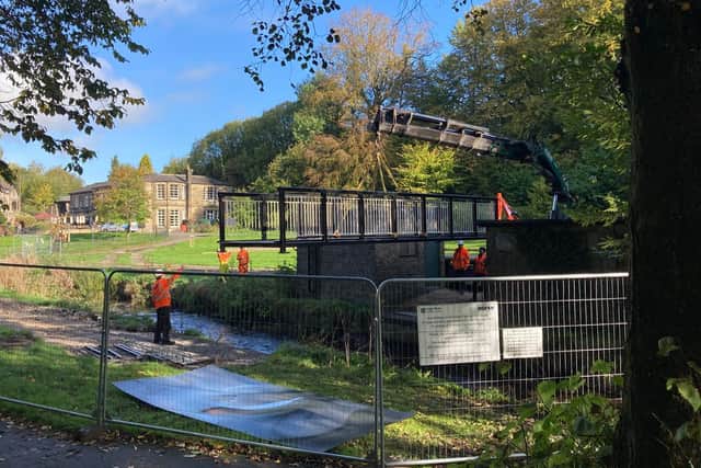 Installation of the new bridges under way