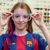 Scarlett has a winning eye for out-of-this-world specs – again