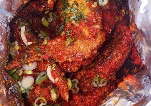 Naga chilli wings - very hot -at Grizzlers