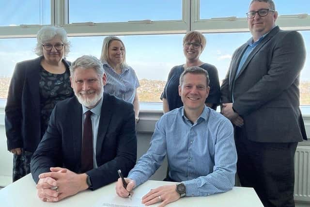 Derbyshire Healthcare NHS Foundation Trust has signed a Strategic Partnership with the University of Derby.