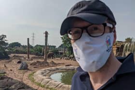 Alistair Rogerson visits Chester Zoo with his family to commemorate #GoOutsideDonateFive – wearing his Blythe House branded face mask.