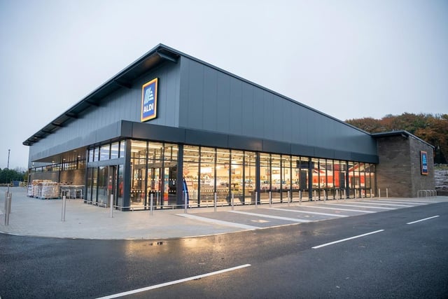 The new Aldi store in Buxton opens. Photo Richard Grange / UNP (United National Photographers).
