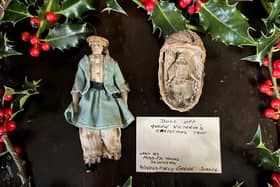 The decorations displayed on the seller’s festive tree with a note found with them stating that they are from Queen Victoria’s Christmas tree.