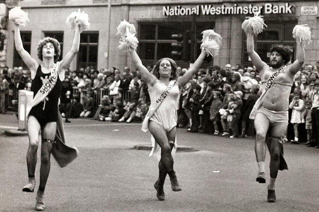 And then there was three Billerettes.