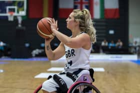 Maddie Thompson in action for Great Britain. (Photo credit/British Wheelchair Basketball)