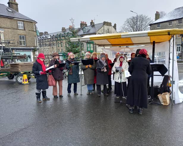 Music, hot food vendors, and more than 50 stalls for the Buxton Markets Christmas Market. Photo Buxton Markets
