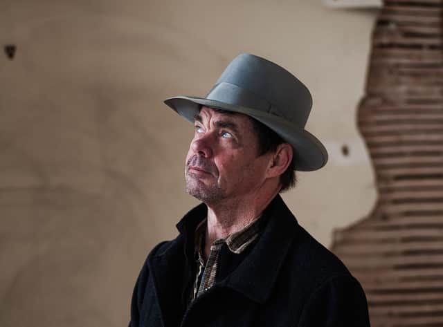 Rich Hall's Hoedown Deluxe tours to Chesterfield Pomegranate Theatre on March 6.