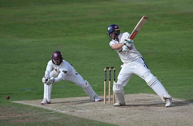 Martin Andersson has extended his stay with Derbyshire