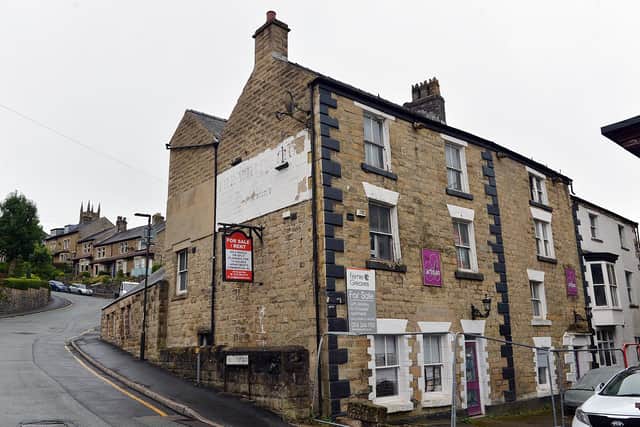 Buxton's White Lion