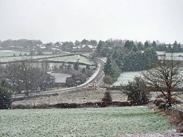 The Met Office has issued a weather warning for snow and ice in Derbyshire.