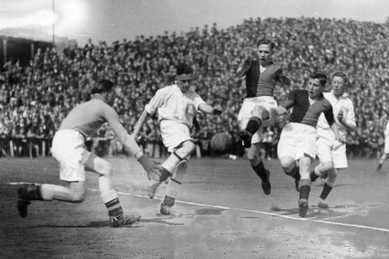 Swansea schoolboys beat Chesterfield in the replay of the Schoollboy's Championship held at Swansea Town's (now Swansea City) Vetch Field ground on 14th May 1939.  (Photo by Fox Photos/Getty Images) : F