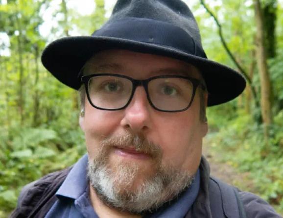 High Peak Borough Council Leader hits back over claims of excessive voting behind closed doors