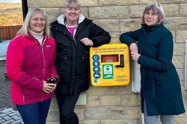 Community defibrillator
