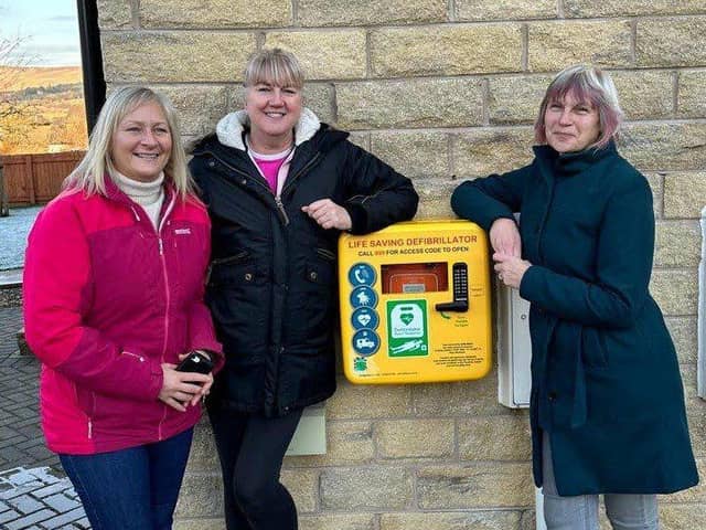 Community defibrillator