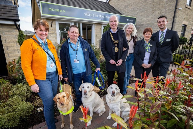 BM - dark 280325 149 - (L-R) Paula Hunt, Roy Herbert, Councillor Stewart Gardner, Melissa Gardner, Cherry Pomfrey and Stefan Philipps