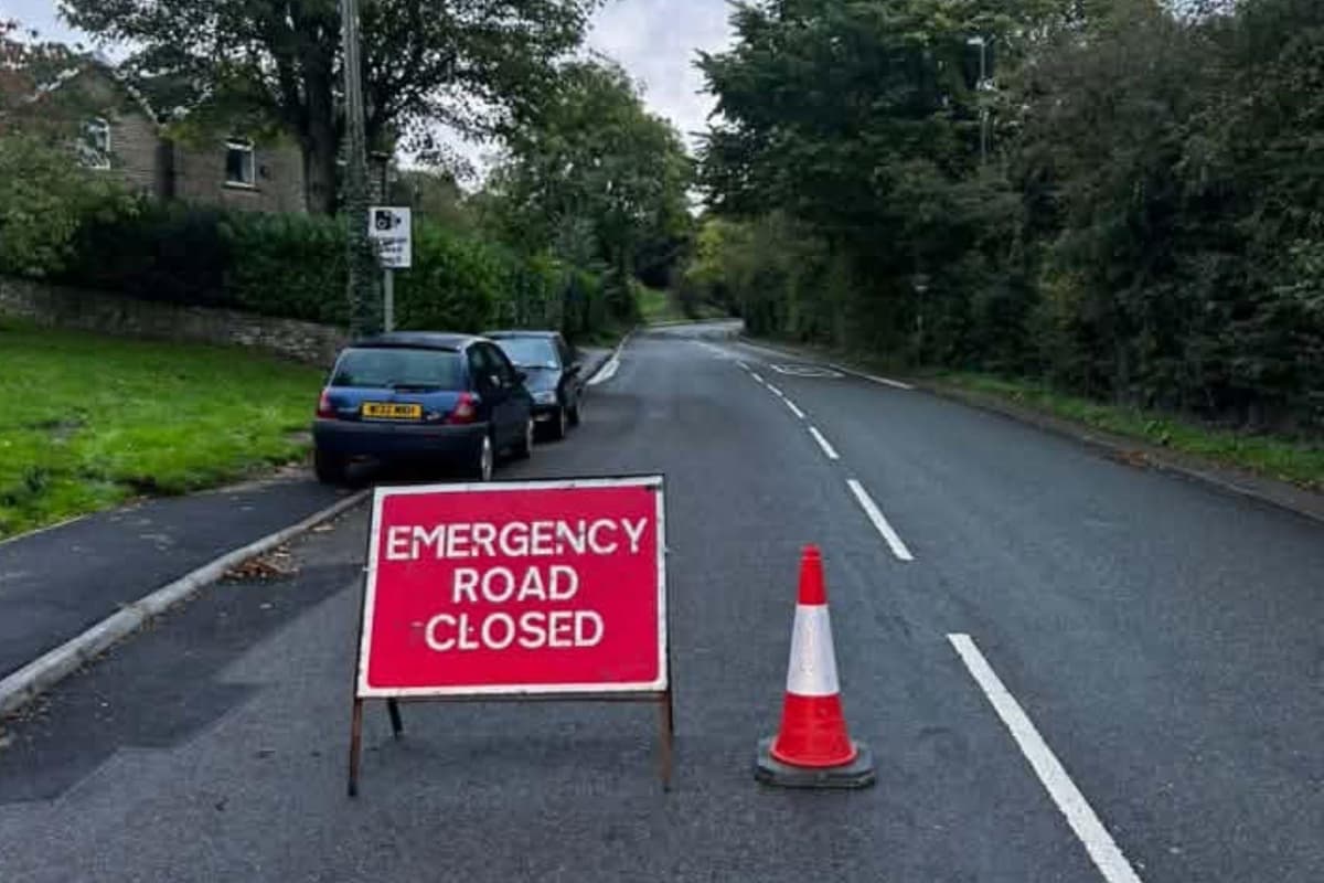 Bomb squad deployed to police incident as busy Buxton road remains closed