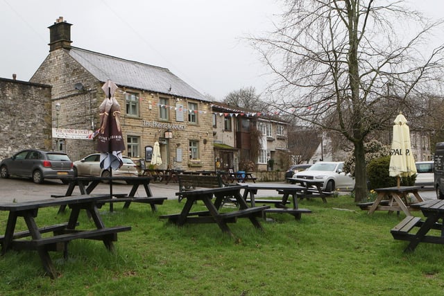 Crucially, for those heading out into the Peaks to explore, there are some great village pubs for some refreshment afterwards.
