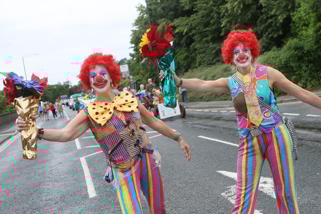 These two were clowning around.