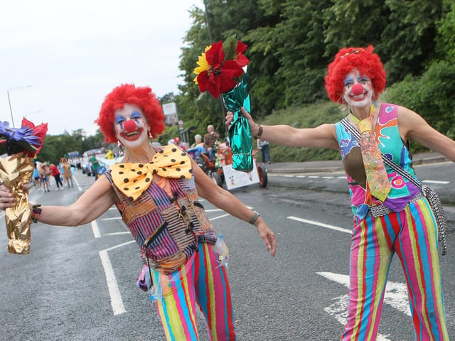 These two were clowning around.