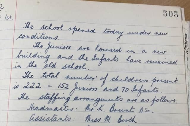 The school log book from September 1, 1952.