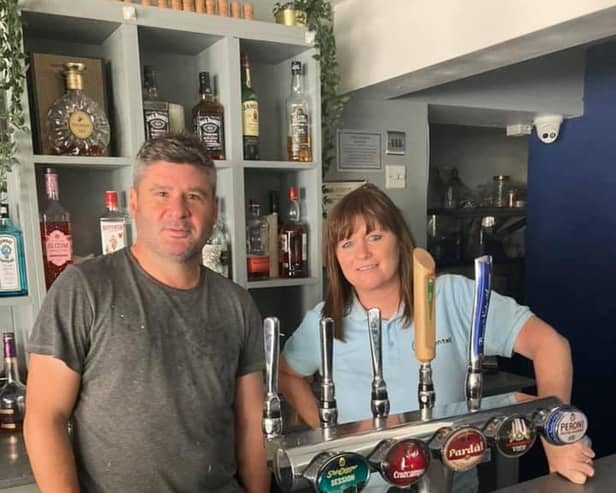 Jo Mellor encouraging pubs to turn their bar blue in support of Mentell