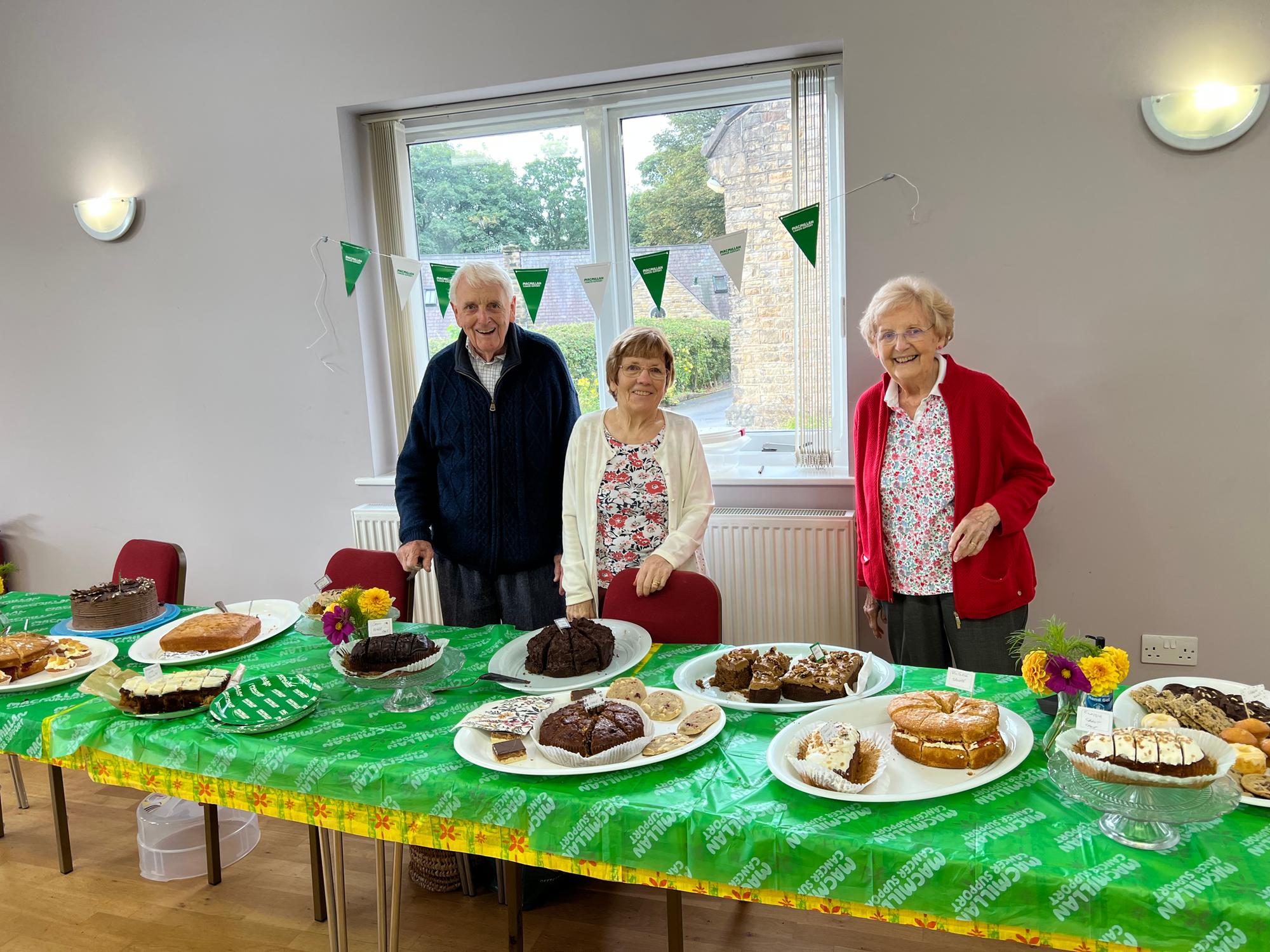 Kirchenkaffee in High Peak bringt fast 1.000 £ für MacMillan Cancer ein