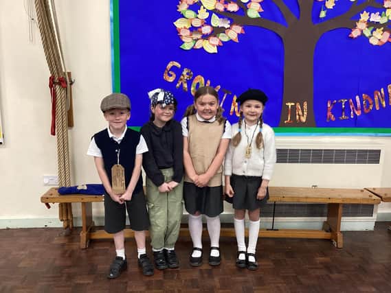 Pupils dressed up in wartime clothing