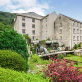 Established by Sir Richard Arkwright, the mill is situated on the banks of the River Wye with access to walks and cycle trails.