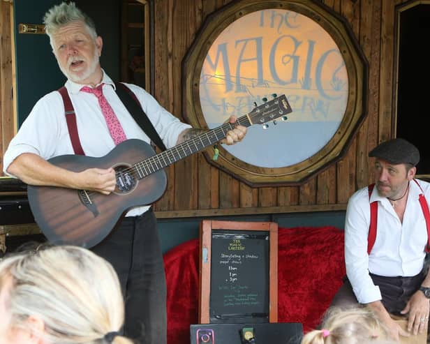Whaley Wharf Weekend, The Magic Lantern story tellers entertaing young and old. Pic Jason Chadwick