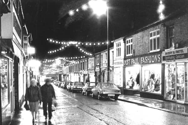 The Ripley Christmas lights on Oxford St in December 1986.