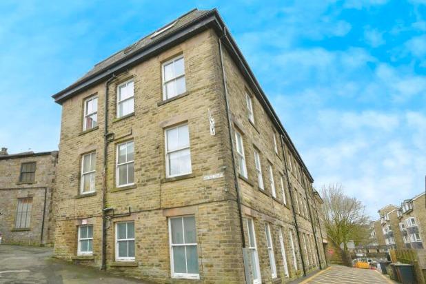A one-bedroom apartment on the top floor of Westall Court, this property offers a straightforward living space with potential. Being chain-free, it provides an uncomplicated entry into the housing market.