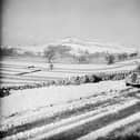 The snow-covered landscape in Bakewell on 20th January 1937.