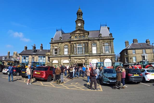 Derbyshire Farmers to action protest outside Buxton Town Hall. Photo Brian Eyre