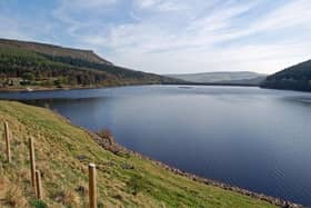 Ladybower is another Derbyshire reservoir that is perfect for a steady stroll. The 5.5 mile route offers beautiful views across the water, and passes the awe-inspiring Derwent Dam along the way.
Photo © Ken Bagnall (cc-by-sa/2.0)