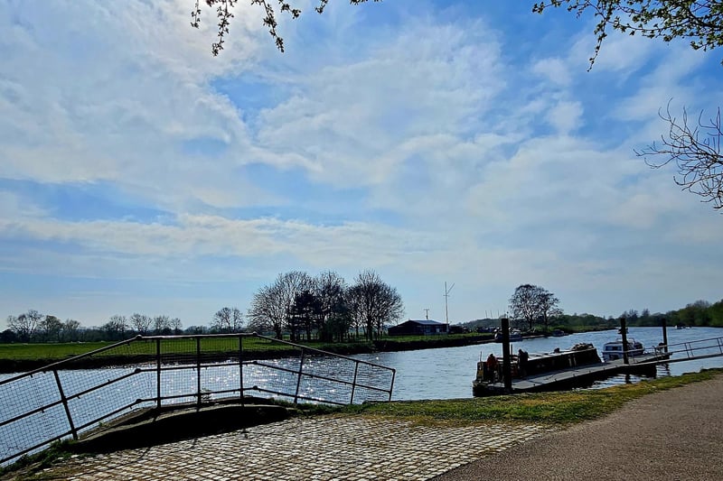 It's a lovely sunny day at Trent Lock in this appealing snap taken by Janet Hughes.