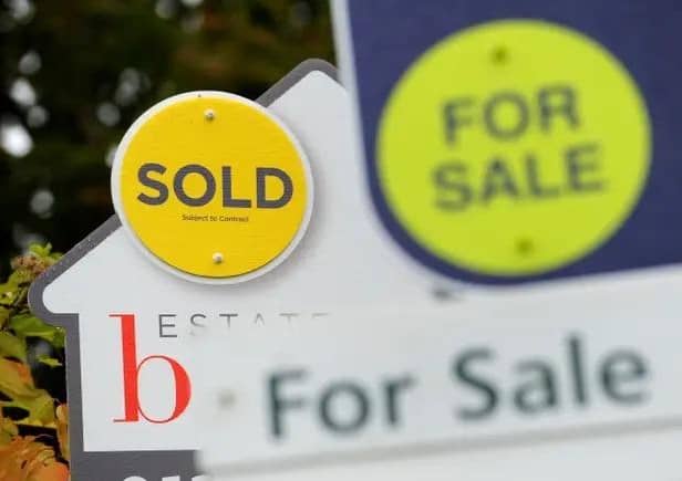 Over the last year, the average sale price of property in High Peak rose by £37,000
