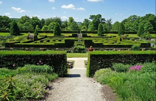 Bridgerton fans will be amazed at the stunning sights in the grounds of Chatsworth House.