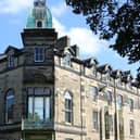 The Peak Buildings which used to house the Buxton Museum and Art Gallery has sold at auction for £435,000.