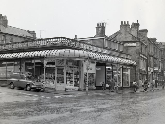 Spring Gardens and the bottom of Holker Road in the 1970s.
