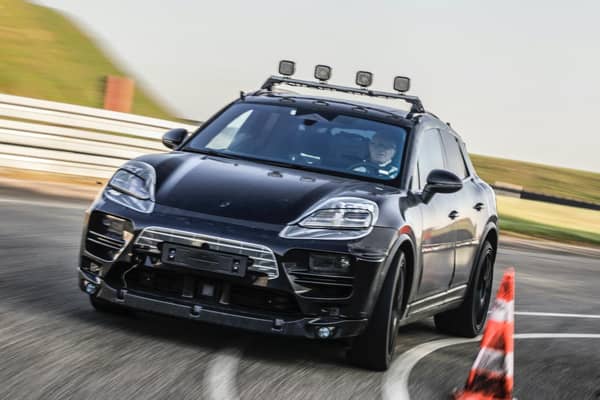 Porsche Macan EV