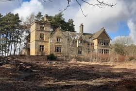 Councillors are backing the £5m plans to restore crumbling Thornseat Lodge and turn it into holiday accommodation and wedding venue.