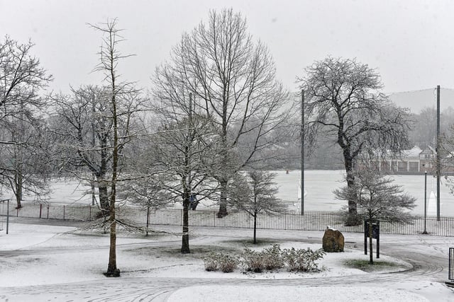 Snow fall in Chesterfield at Queens Park.