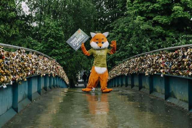 Campaigners presented 10,000 postcards to Peak District nation Park calling for a ban on trail hunting. Photo submitted