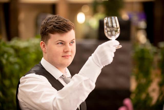 Diners will be treated to five-star service.
