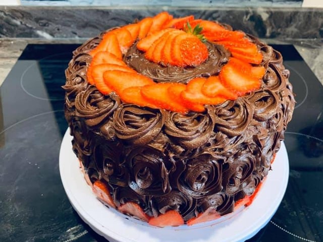 Judging by Valerie Bunday's surname, we're thinking baking talent might just run in the family! Here's her double chocolate cake with strawberries.