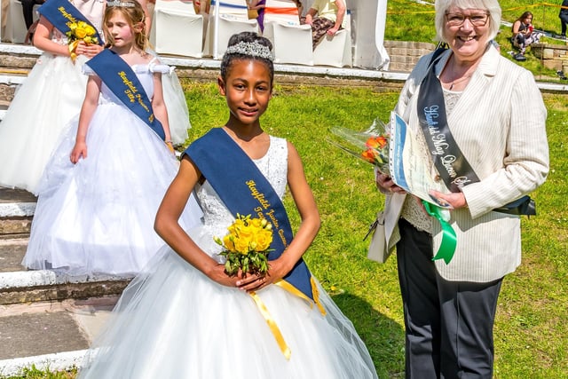 Hayfield May Queen. Picture Anthony McKeown
