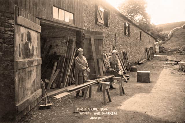 The female war workers at Buxton Lime Firms